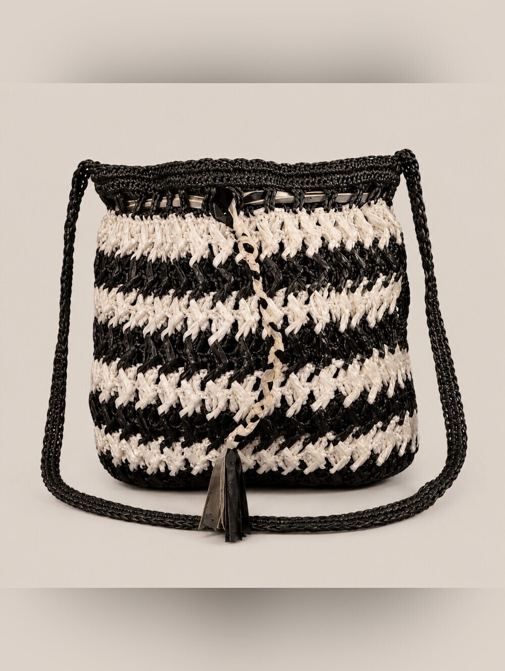 HANDMADE Monochrome Raffia Crochet Cinch Hobo Crossbody Festival Bag